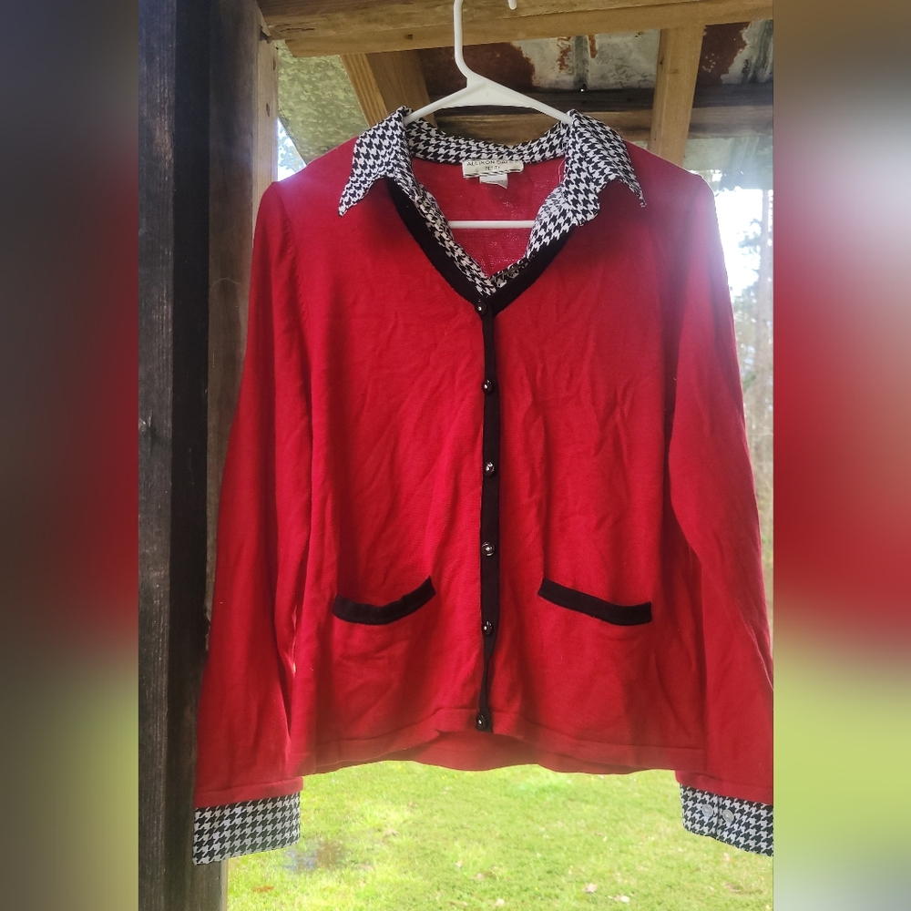 Allison Daley Red Cardigan with Black Trim and Houndstooth Collar Size Small